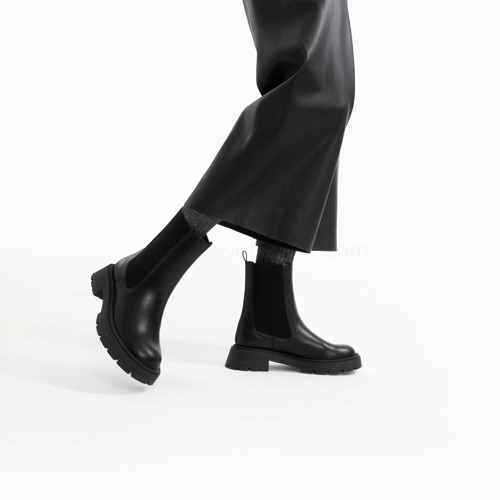 (image for) Bottines Chelsea Phoebe Noires à Semelle Oversize | Vanessawupromo.Com 291