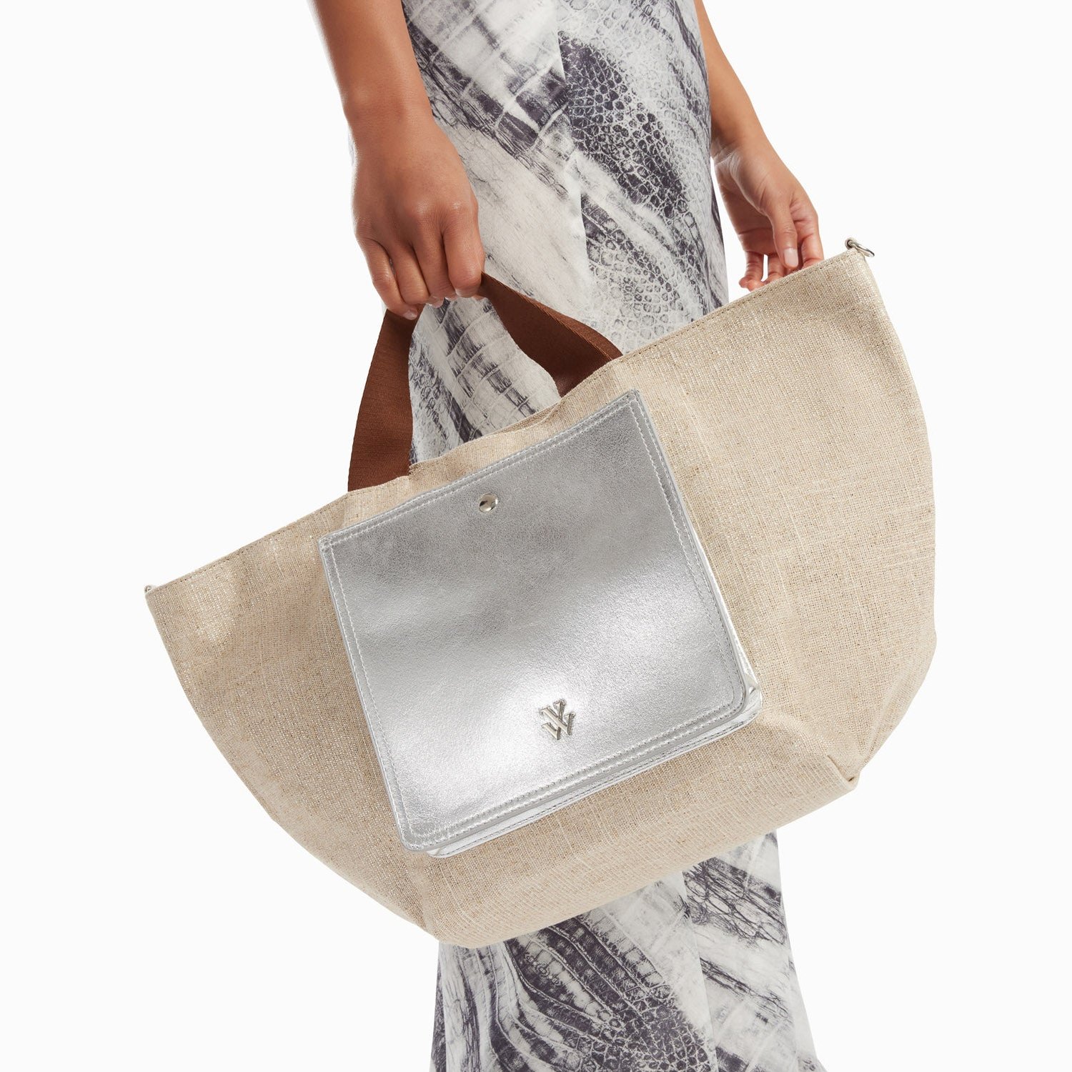 (image for) Cabas Iris Beige à Pochette Argent | Vanessawupromo.Com 29